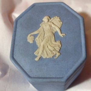 Wedgewood 🎁